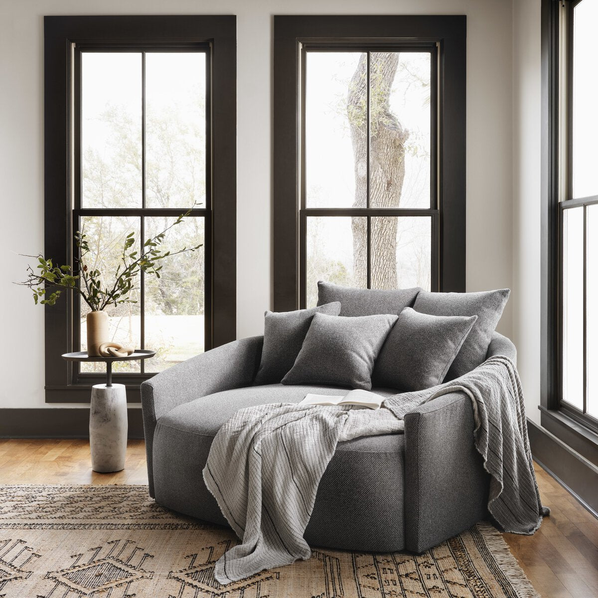 Chloe Media Lounger