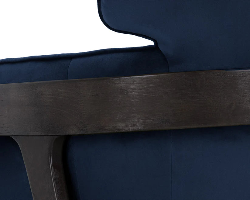 Maximus Lounge Chair