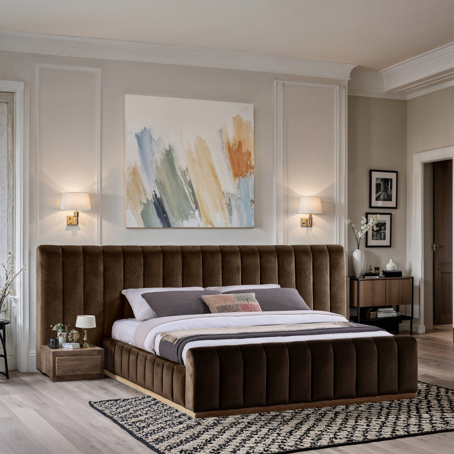 Amara panel bed