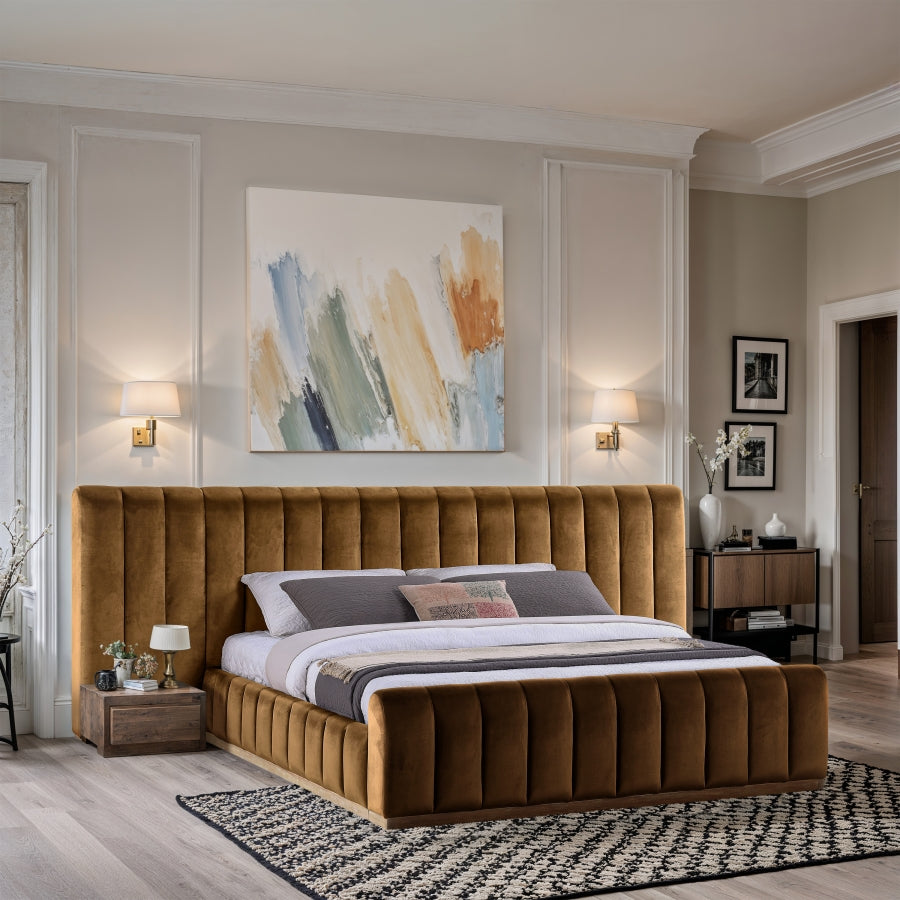 Amara panel bed