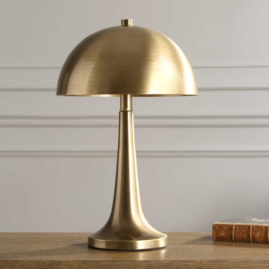 Dame Table Lamp