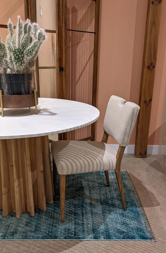 MESA DE COMEDOR ESCULTURAL