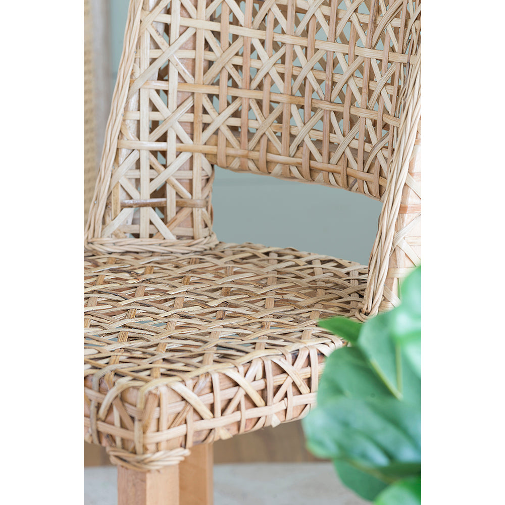 Magy Chair