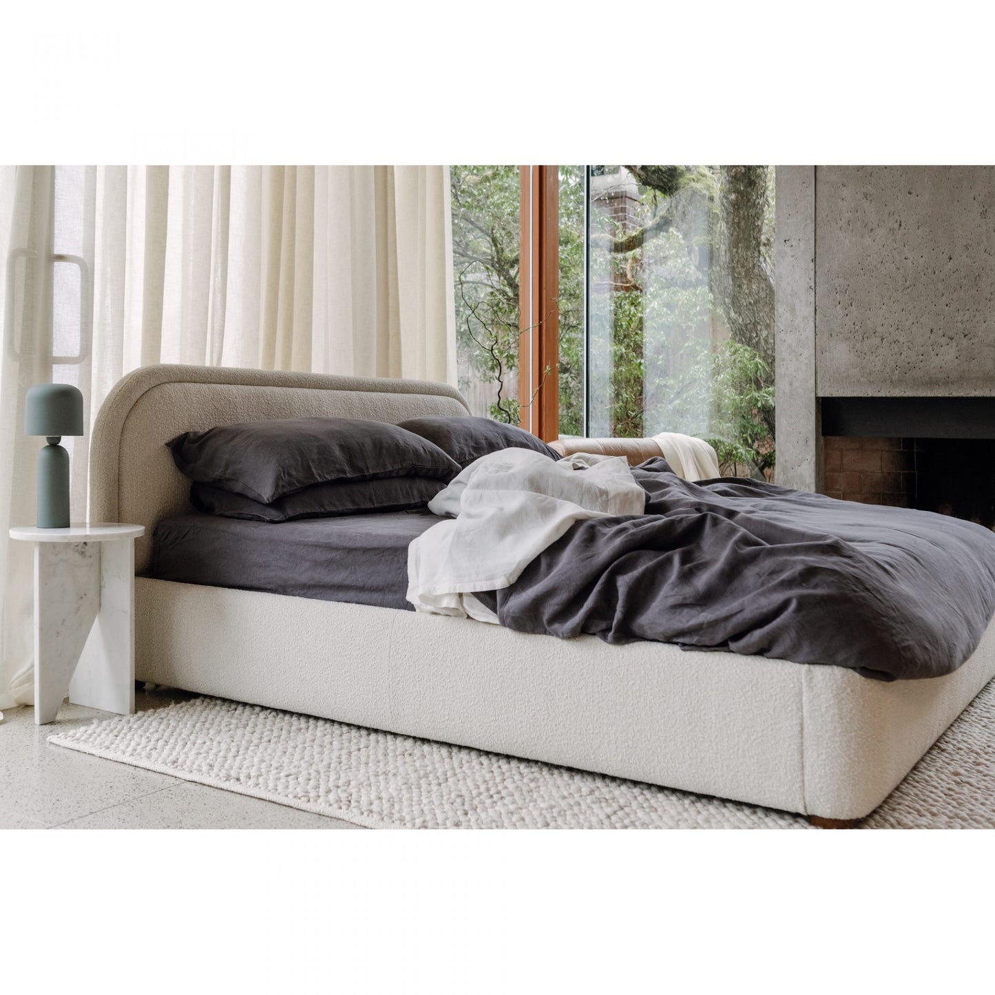 COLIN BED
