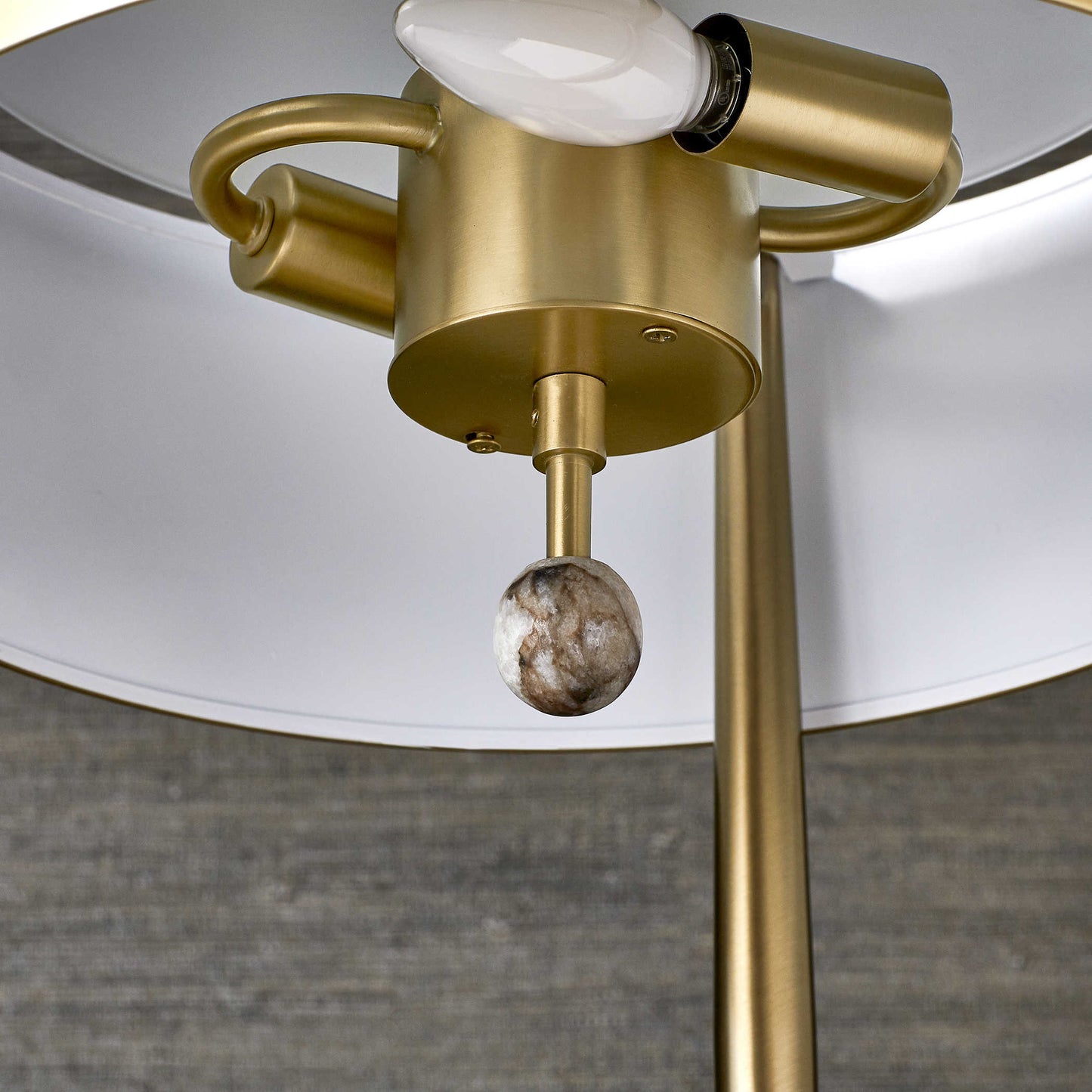 LÁMPARA DE MESA/ESCRITORIO TRILOGY