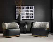 Cargar imagen en el visor de la galería, Brinda Swivel Lounge Chair
