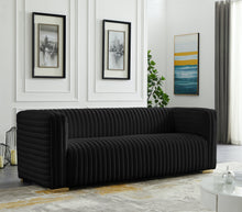 Cargar imagen en el visor de la galería, Ravish Velvet Sofa
