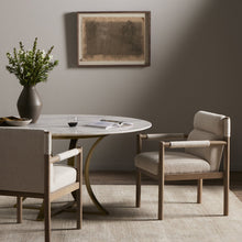 Cargar imagen en el visor de la galería, Kiano Dining Armchair
