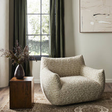 Cargar imagen en el visor de la galería, Margot Swivel Chair
