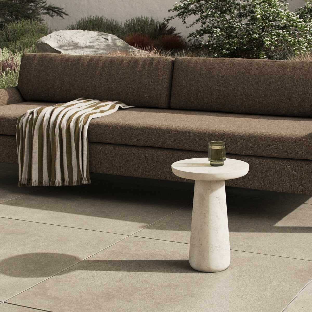 Rye Outdoor Nesting End Table