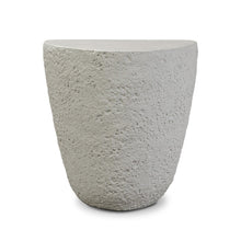 Cargar imagen en el visor de la galería, Medina Outdoor End Table-Large
