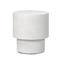 Cargar imagen en el visor de la galería, Kesia Outdoor End Table
