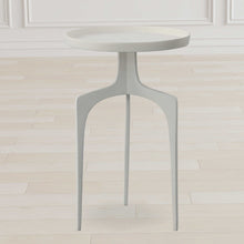 Cargar imagen en el visor de la galería, Kenna Accent Table
