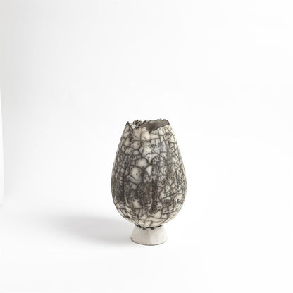 Jarrones con patas craquelantes-Raku negro