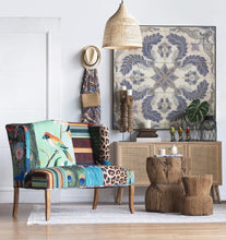 Cargar imagen en el visor de la galería, Antique Round Wooden Low Stool
