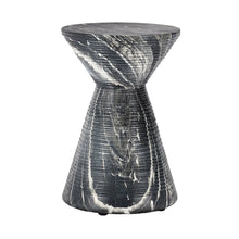 Cargar imagen en el visor de la galería, Fern Outdoor Round Accent Table
